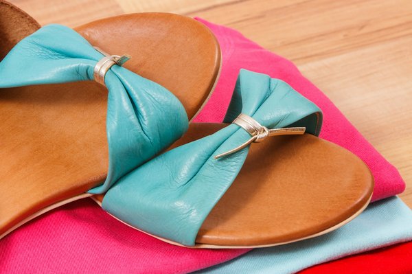 Quels critères pour choisir des sandales en corde pour un look estival maritime?