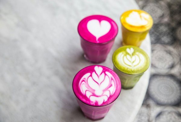 Quels sont les meilleurs conseils pour une alimentation riche en antioxydants pour une peau éclatante ?